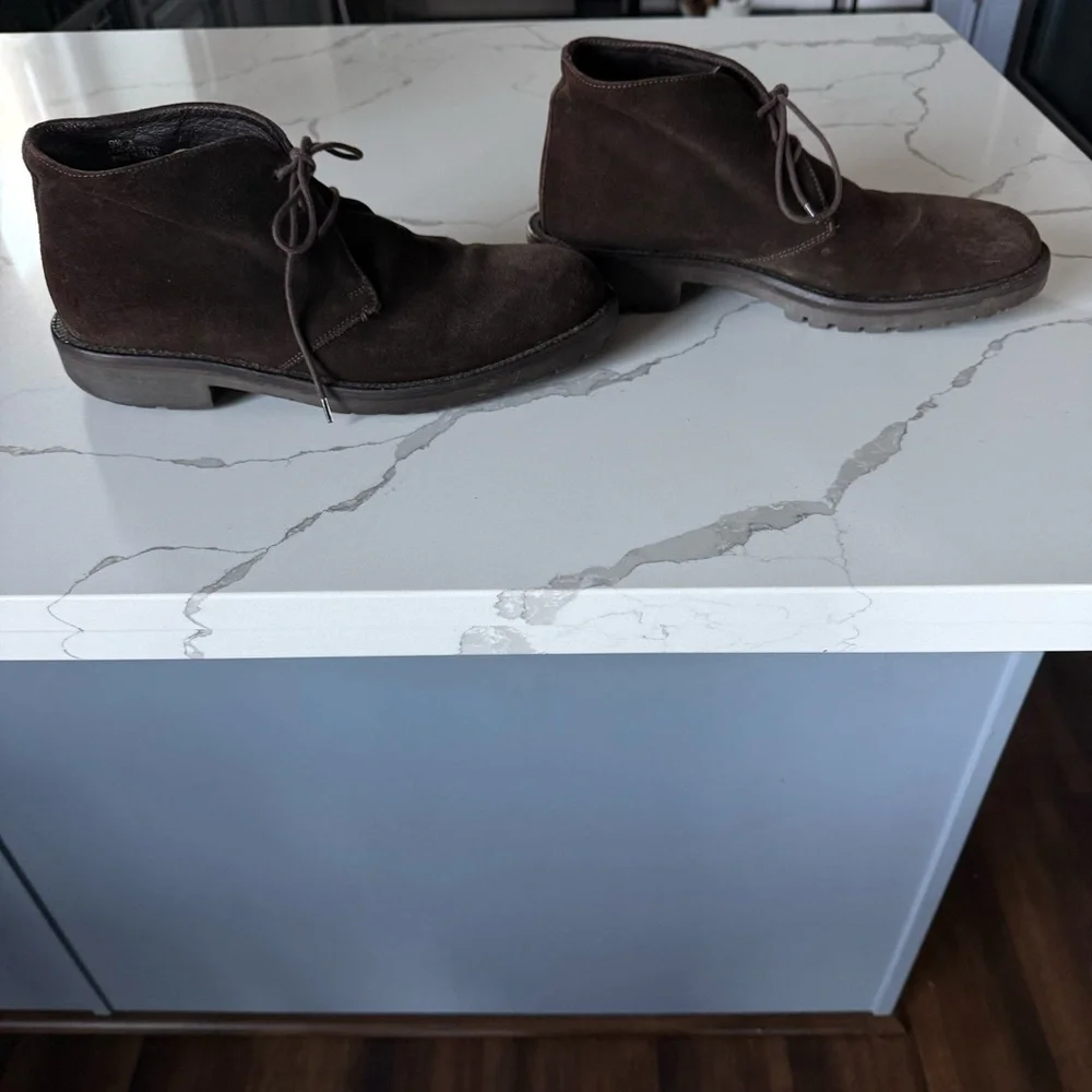 Banana Republic Brown Suede Chukka Boots